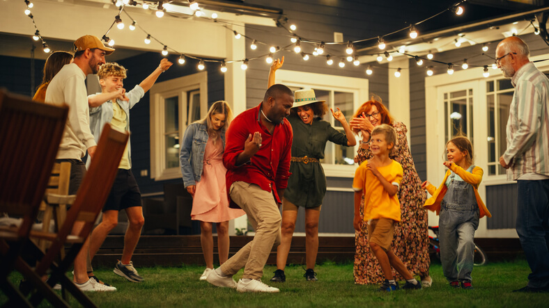 How to Host the Ultimate Backyard Fiesta